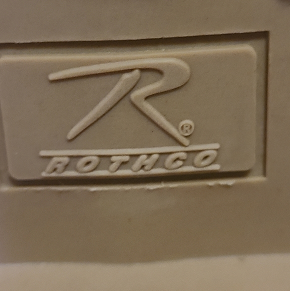 R11 Combat Boots - Picture 5 of 10